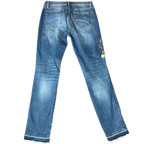 Driftwood women’s jeans 28 Audrey floral embroidered light distressed gray hem - Picture 5 of 6